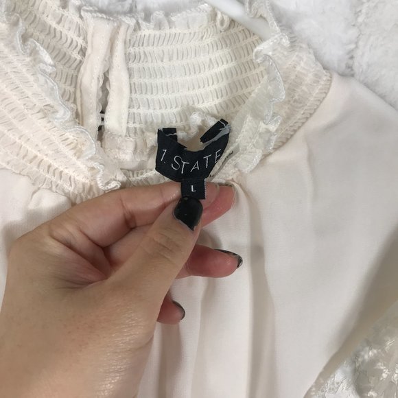 1.State L XL Women's Flutter lace sleeve smocked top - Picture 5 of 8